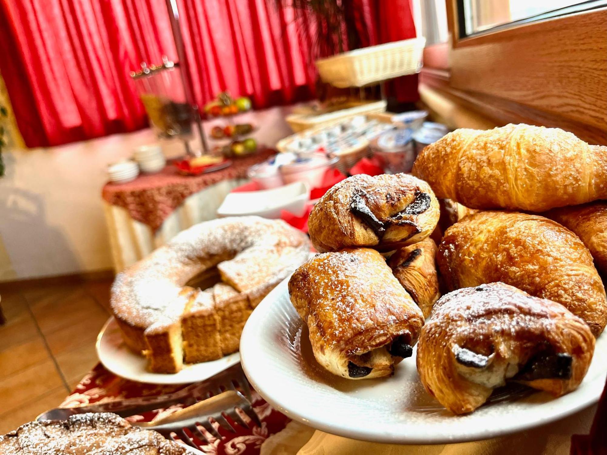 פסקאסרולי Hotel Pinguino מראה חיצוני תמונה